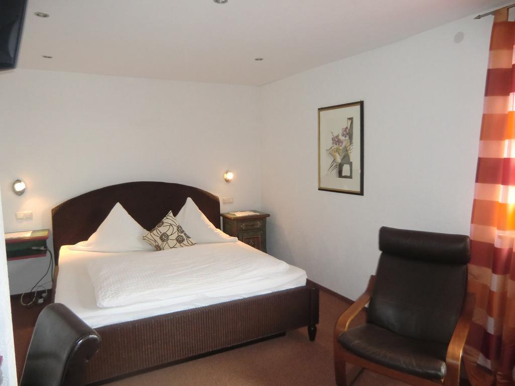 Hotel Zrenners Garni Waldsassen Szoba fotó